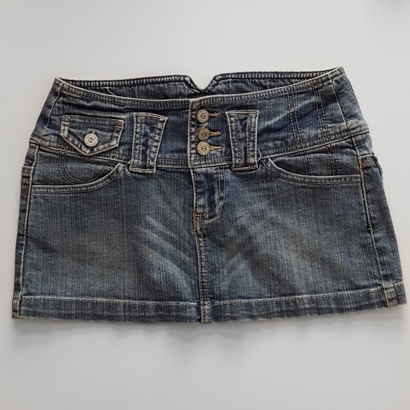 denim mini skirt 2000s